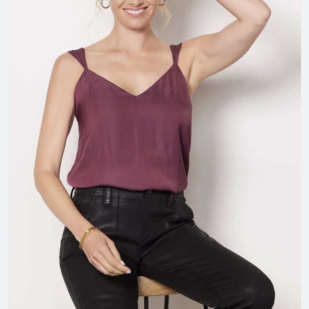 Evereve Tank Top Kyle V Neck Cami Merlot Burgundy Womens Size XL Satin Flowy NWT